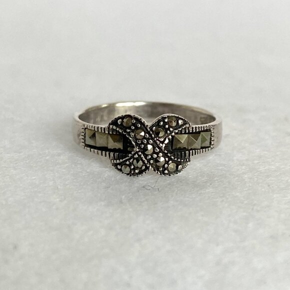 Sterling Silver 925 Marcasite X Criss Cross Knot Band Ring Sz 7.5 - Picture 13 of 16
